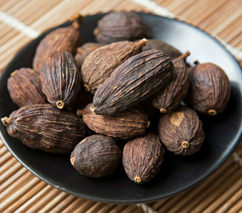BLACK CARDAMOM / الهيل الأسود