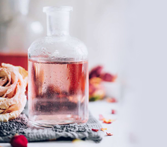 Rose water / ماء الورد